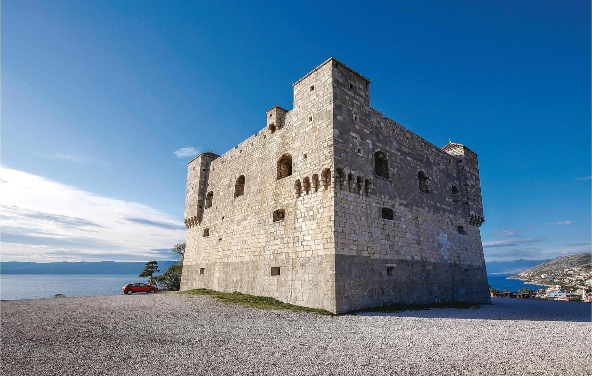 Awesome Apartment In Senj With Wifi Exteriör bild